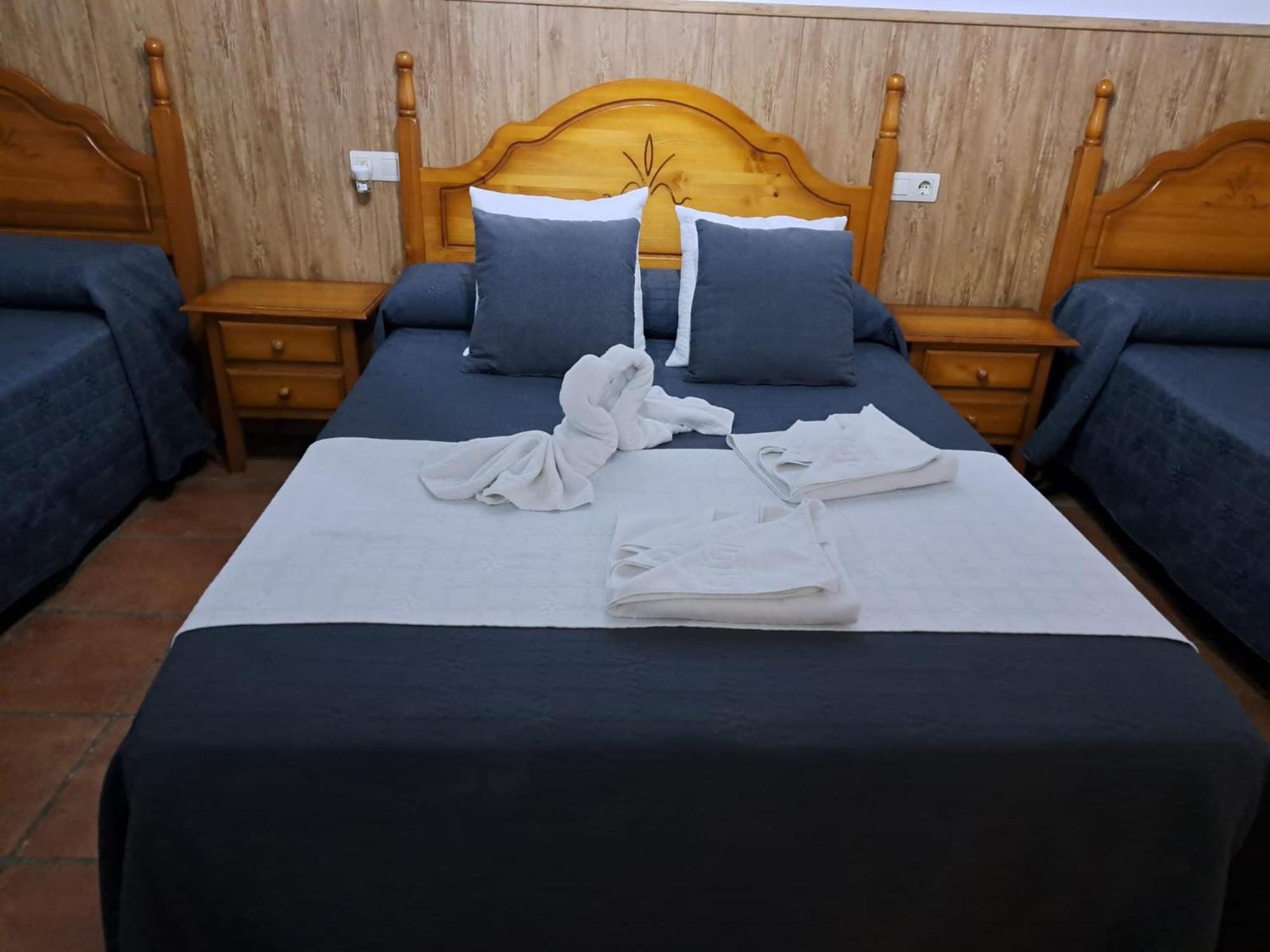Hostal Brenaverde Gaucín Εξωτερικό φωτογραφία