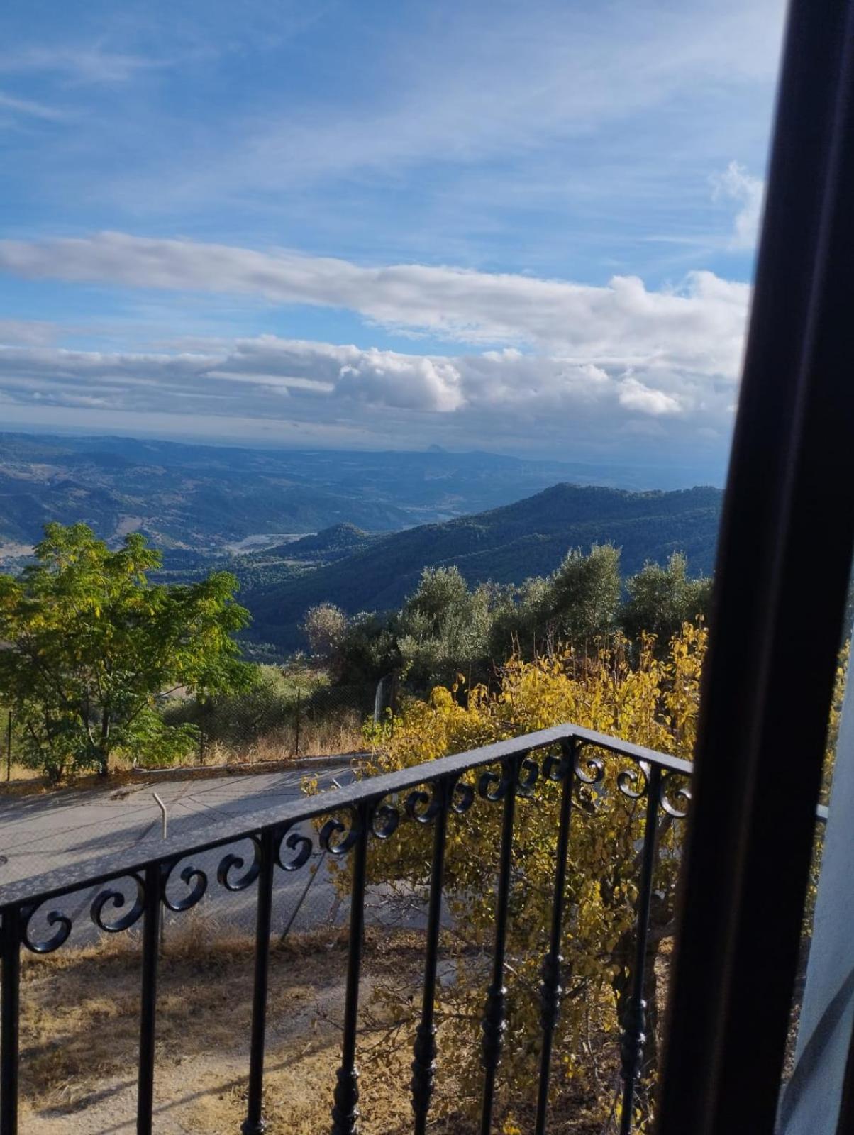 Hostal Brenaverde Gaucín Εξωτερικό φωτογραφία